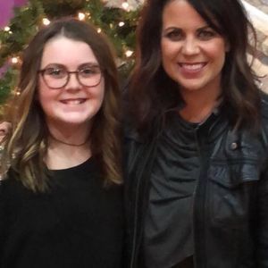 Meet your Posher, Dee